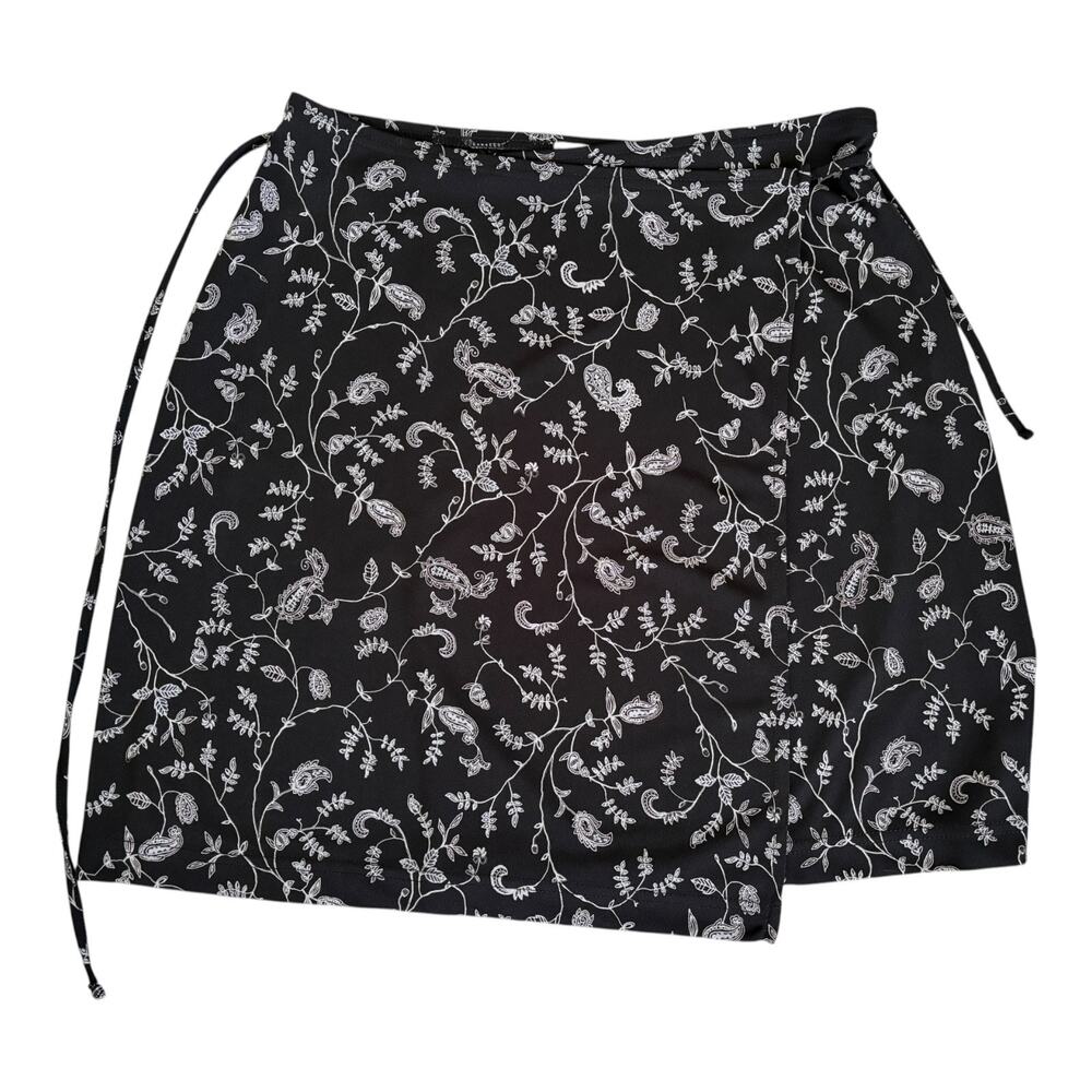 Merona Paisley Floral Wrap Skirt S Boho Minimalist Grunge Retro Black White